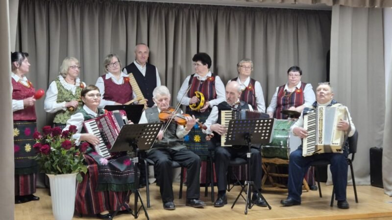 Gudeliuose nuvilnijo patriotiška šventė: nuo skambių dainų iki jautraus kino